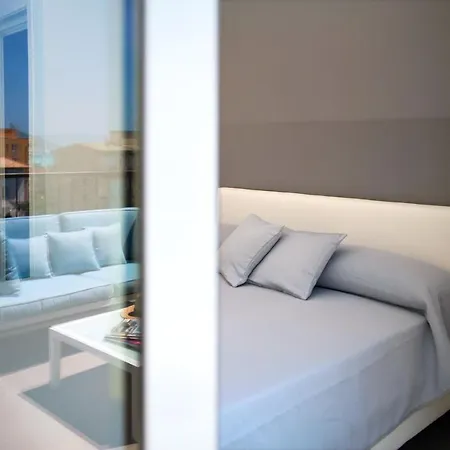 Oda ve Kahvaltı Ligure 4*