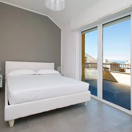 Oda ve Kahvaltı Ligure