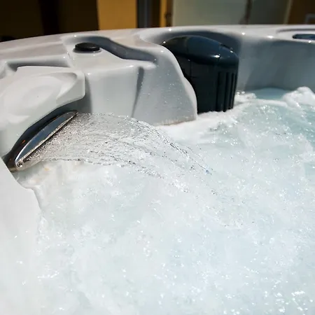 Ligure Oda ve Kahvaltı 4*