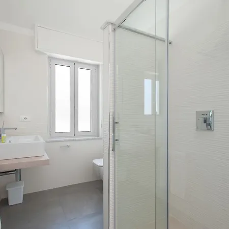 Oda ve Kahvaltı Ligure