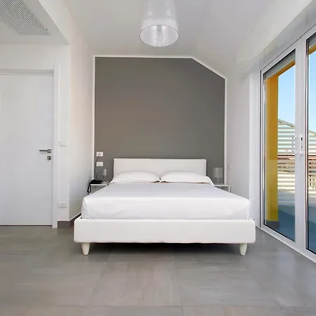 Ligure 4* Pietra Ligure